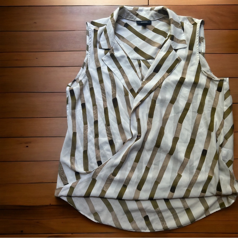 Alfani Tan/beige Vneck Sleeveless Blouse